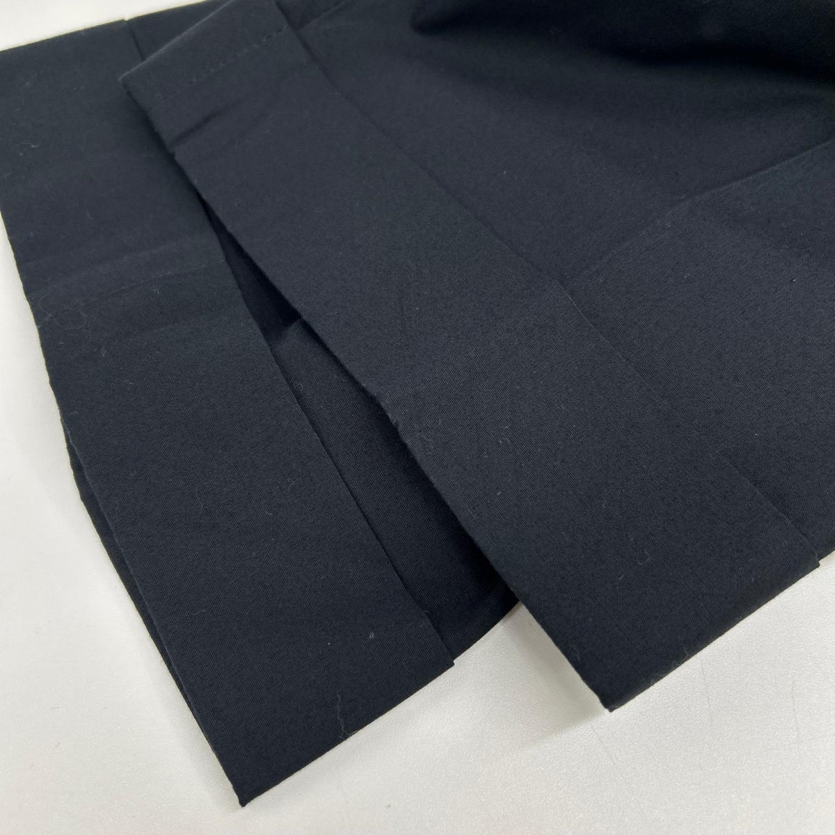 BRITISH MADE ブリティッシュメイド ブラック コットン100 2タック センタープレス オフィサーパンツ ボトムス