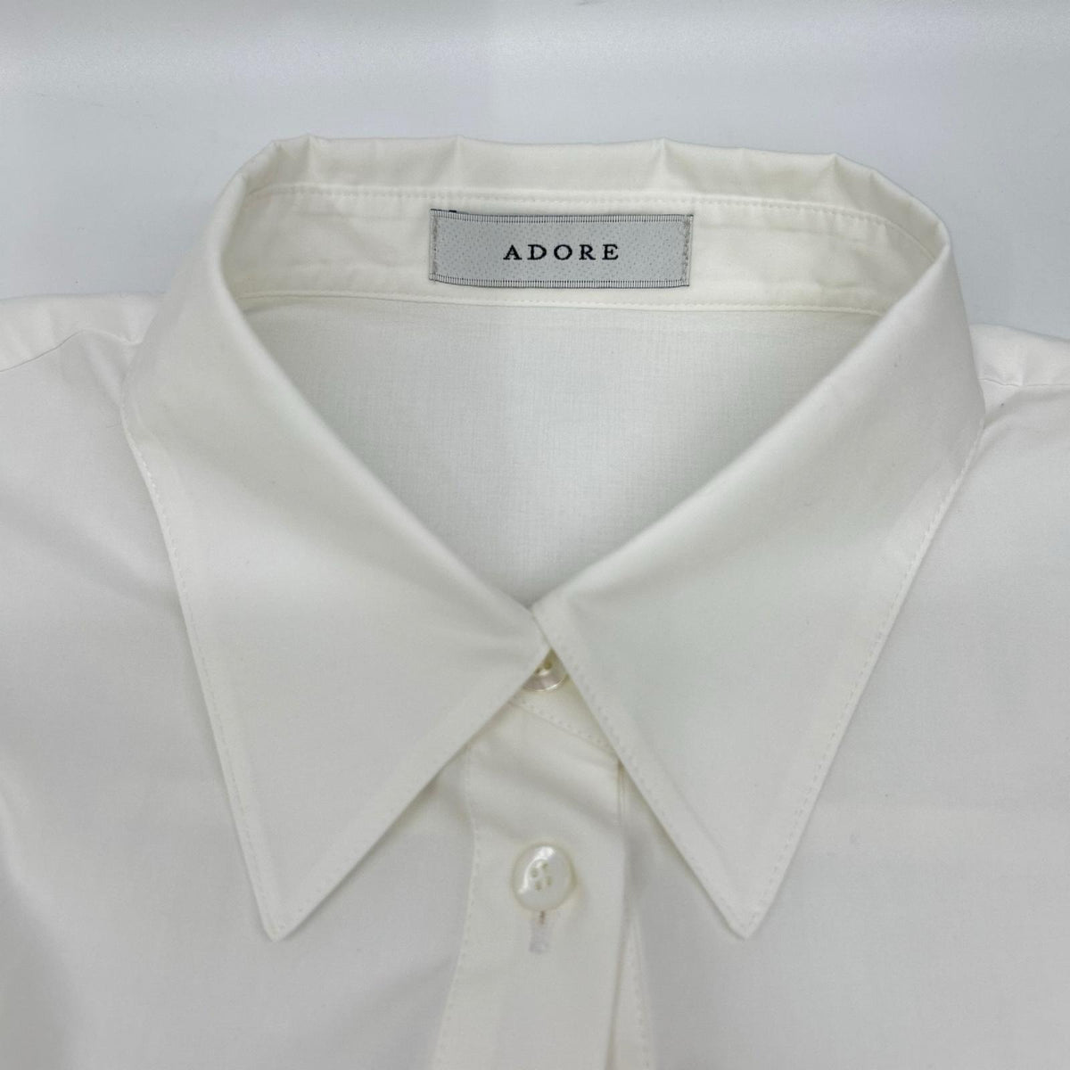 ADORE アドーア 531-6210817 26AW ホワイト クリアコンパクトブラウス トップス