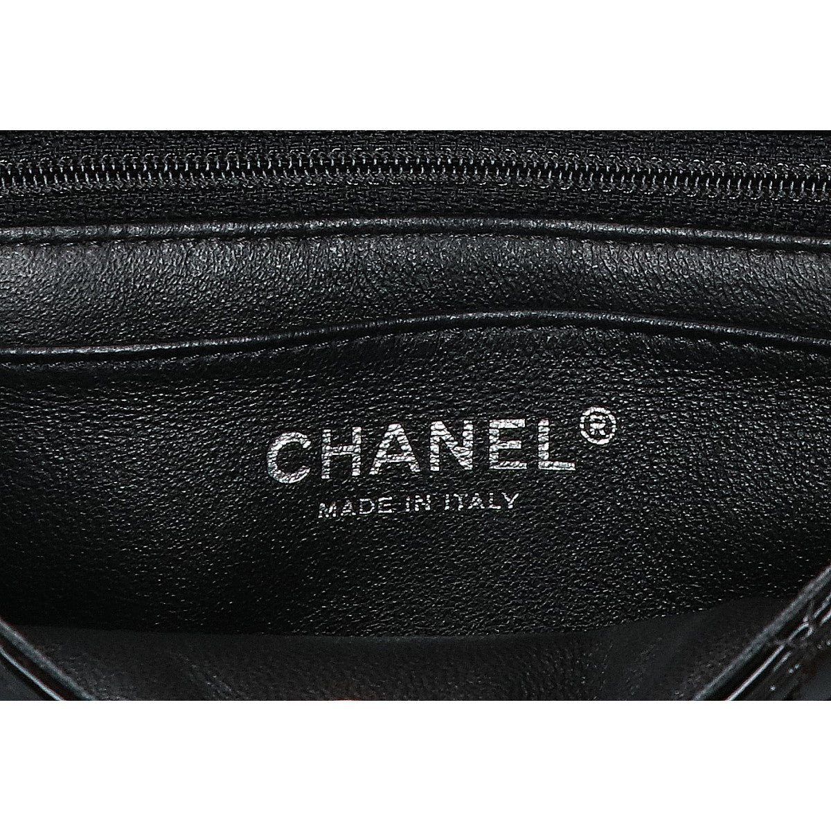 CHANEL シャネル 18番台 A69900 パテントレザー ミニマトラッセ20 シングルフラップ チェーン ショルダーバッグ