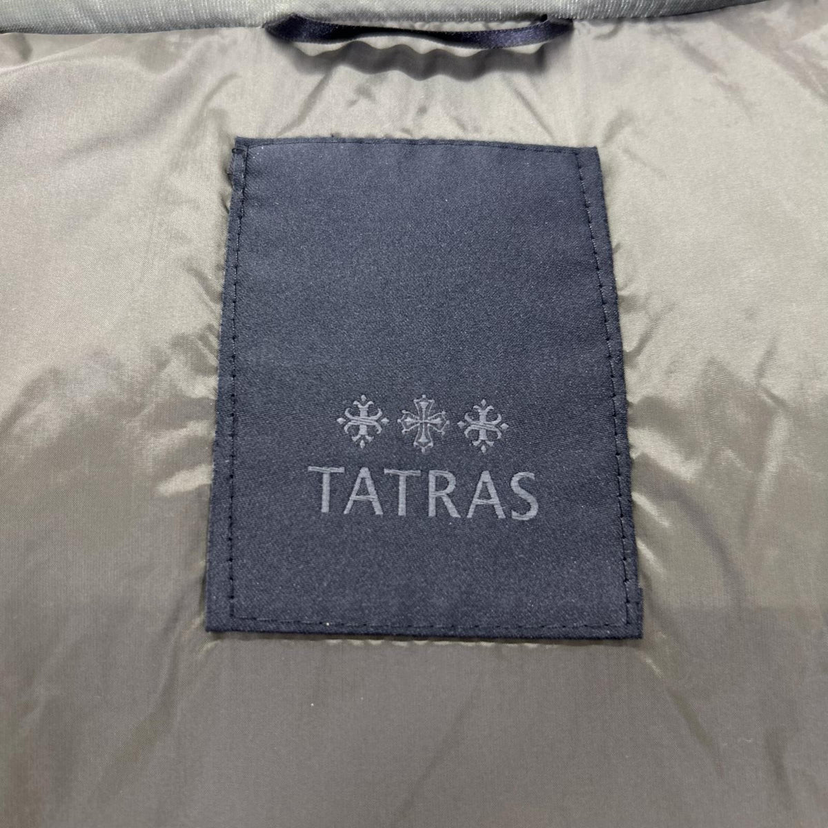 TATRAS タトラス MTSE22A4865-D DOMIZIANO/ドミッツィアーノ カーキ ナイロン フーデッドダウンジャケット ジャケット