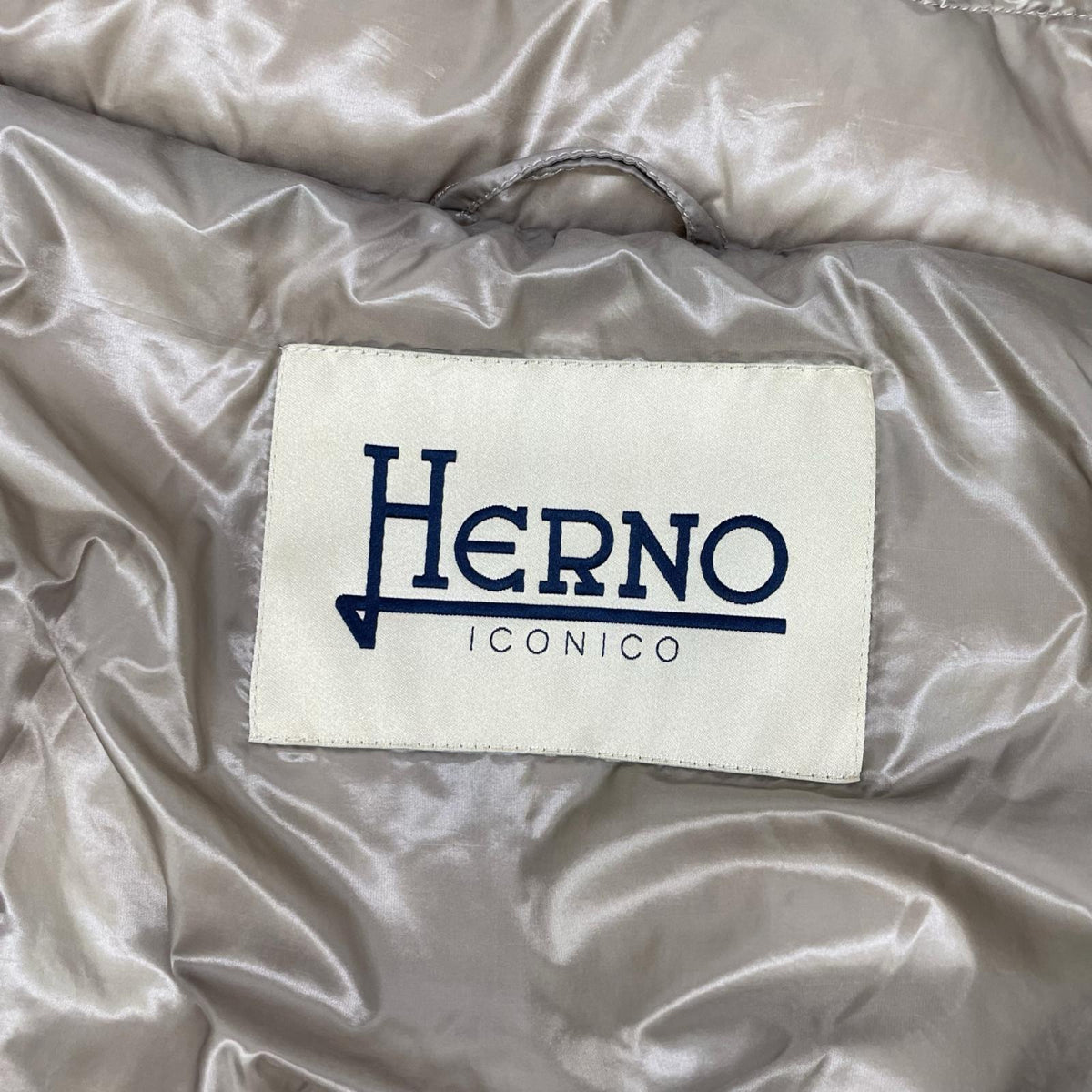 HERNO ヘルノ 【ICONICO】PI0046DIC 21年製 ベージュ SOFIA/ソフィア スタンドカラー ダウンジャケット ジャケット