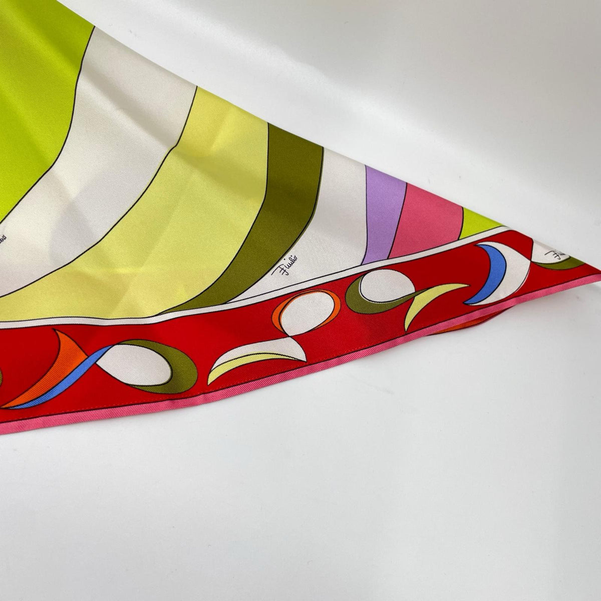 EMILIO PUCCI エミリオプッチ マルチカラー シルク100 スカーフ柄 ポンチョ/プルオーバー トップス