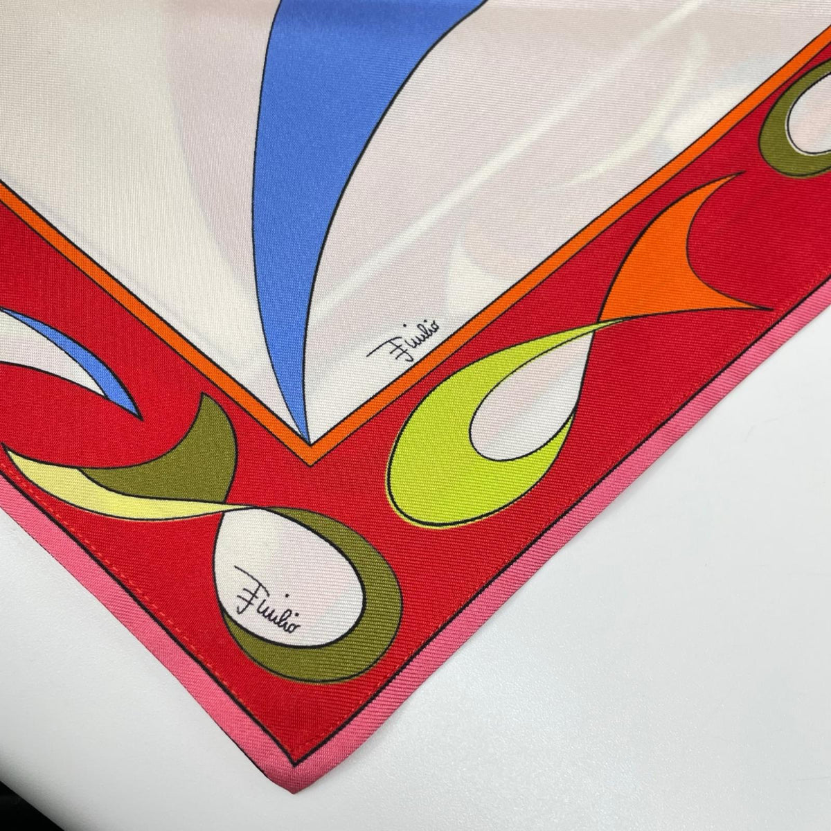 EMILIO PUCCI エミリオプッチ マルチカラー シルク100 スカーフ柄 ポンチョ/プルオーバー トップス
