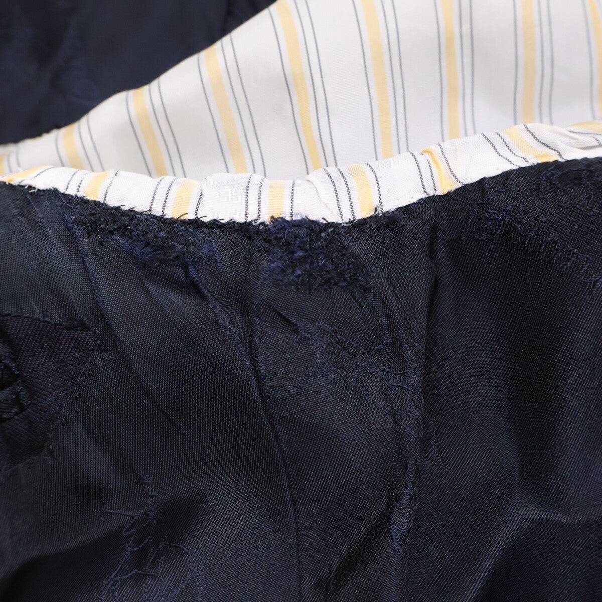 NOMENTANO Striped Wool 3-Button Single Suit Set-up *No size is indicated. Men's
