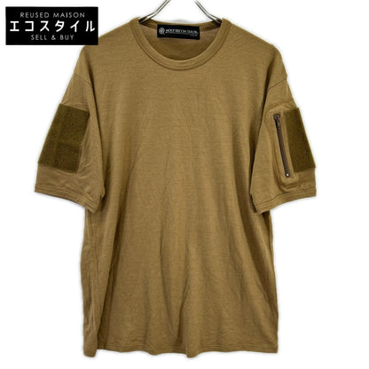 MOUT RECON TAILOR Mout Recon Tailor Brown Short-Sleeve Knit with Sleeve-Patch Design