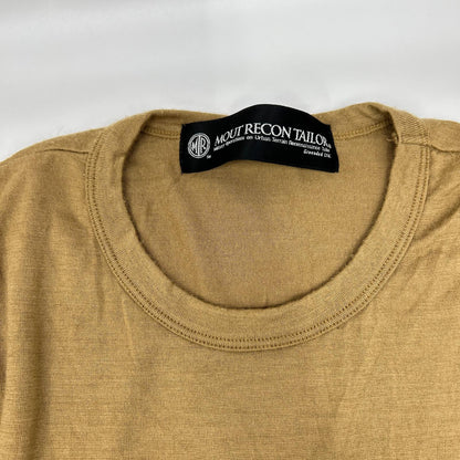MOUT RECON TAILOR Mout Recon Tailor Brown Short-Sleeve Knit with Sleeve-Patch Design