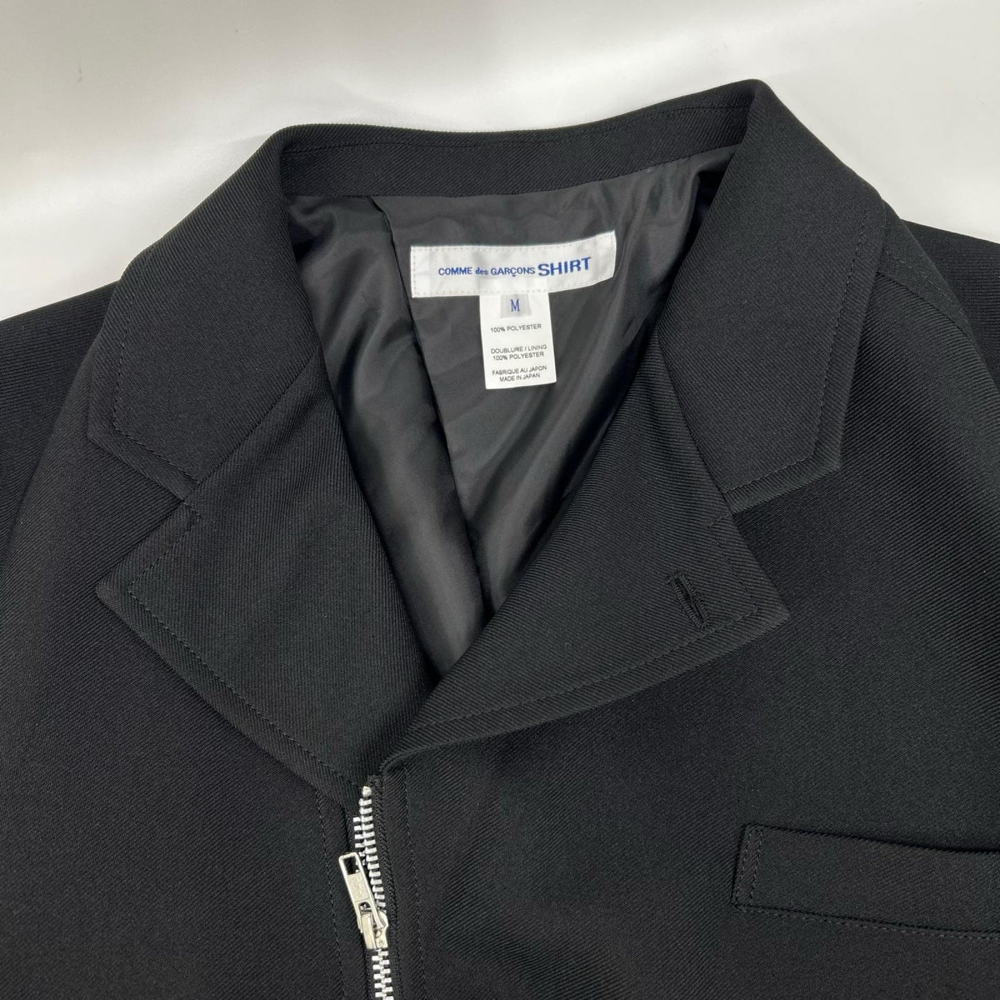 COMMEdesGARCONS SHIRT コムデギャルソンシャツ 26SS FQ-J503 ブラック 捻じれアシンメトリージャケット ジャケット