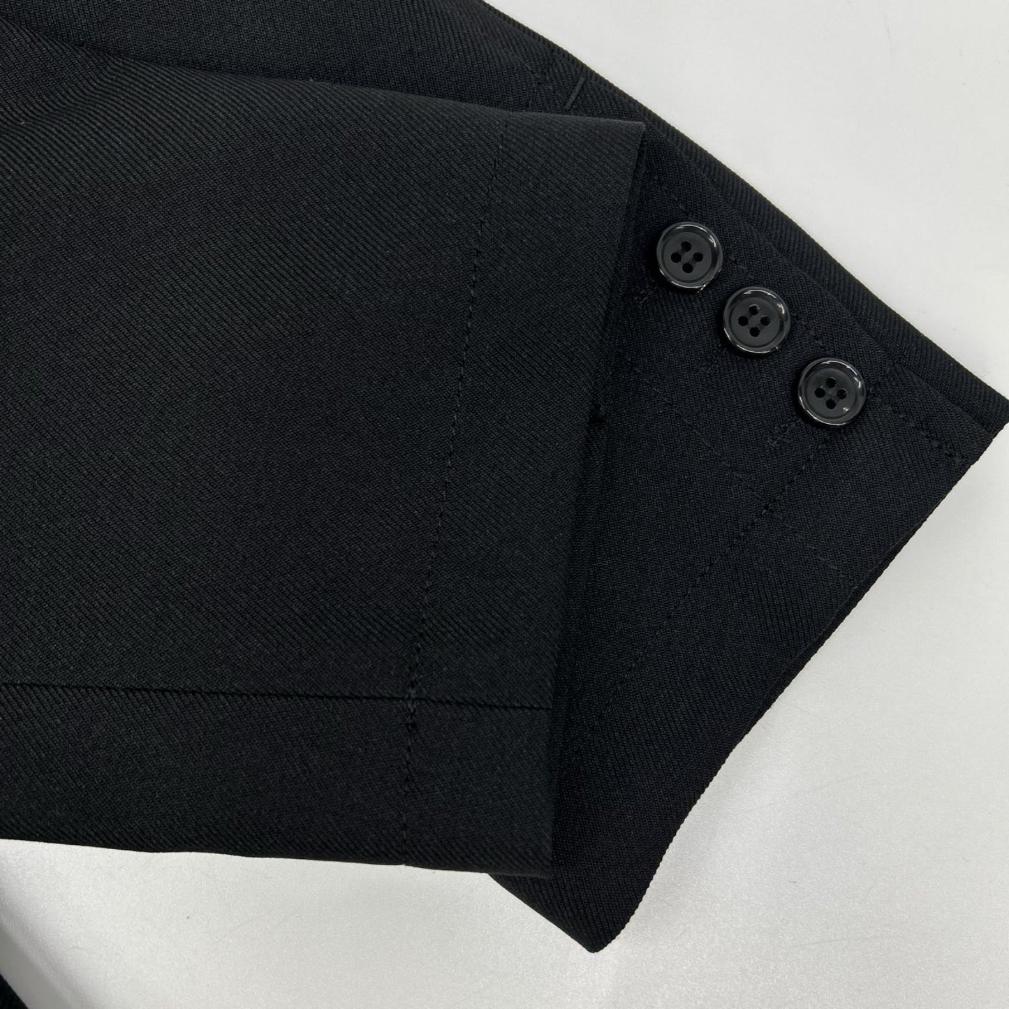 COMMEdesGARCONS SHIRT コムデギャルソンシャツ 26SS FQ-J503 ブラック 捻じれアシンメトリージャケット ジャケット