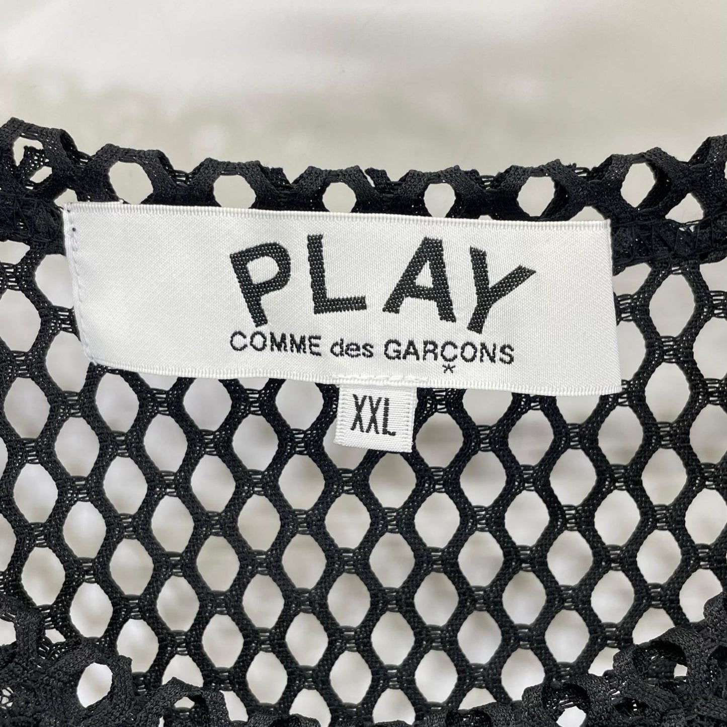 PLAYCOMMEdesGARCONS プレイコムデギャルソン 26SS AX-T352 ブラック BLACK EMBLEM MESH TEE Tシャツ トップス