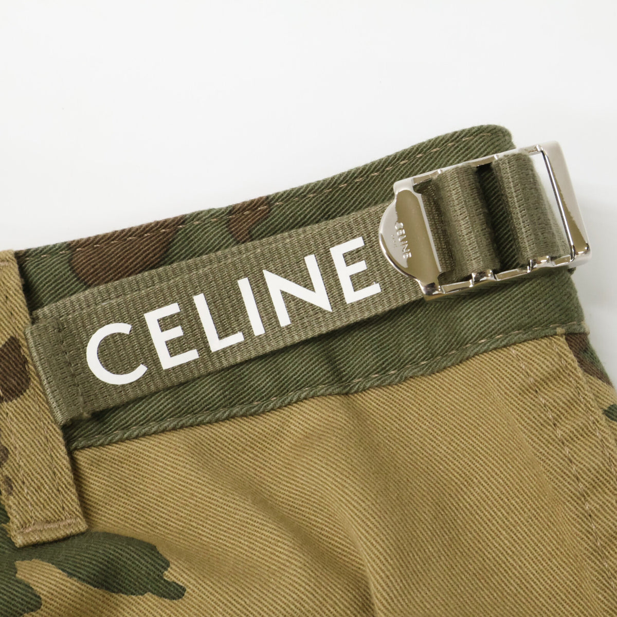 CELINE セリーヌ 【美品/国内正規】2Z675064Y カモフラ ロゴアジャスター付 ショートカーゴパンツ ボトムス