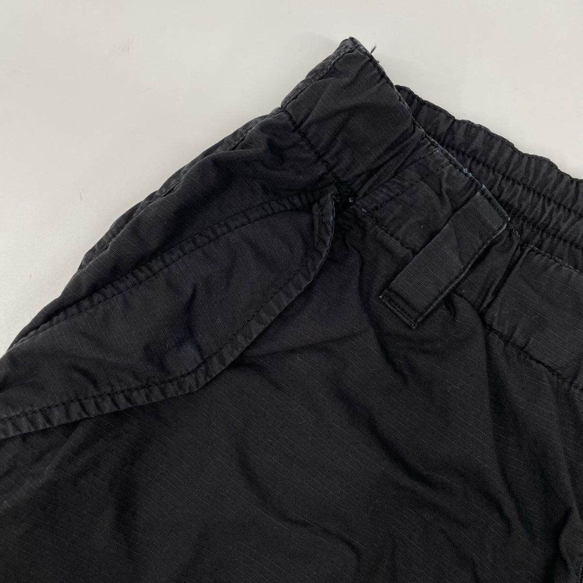 C.P.COMPANY シーピーカンパニー 20CMPA248A 26SS ブラック Cargo Pants In Cotton Rip-Stop Gunetal パンツ ボトムス