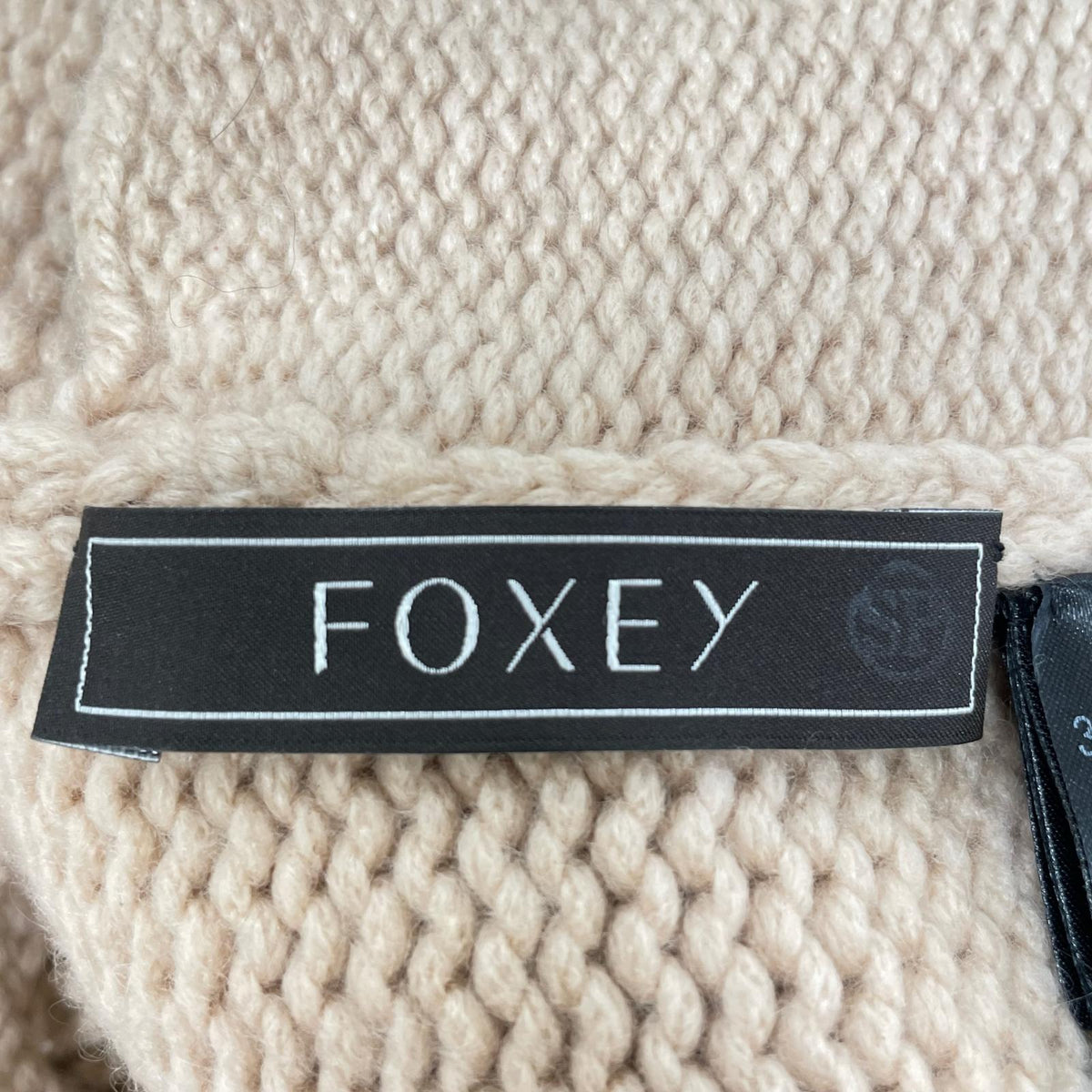 FOXEY 38516 Pink Beige Fox Soleil Knit Coat