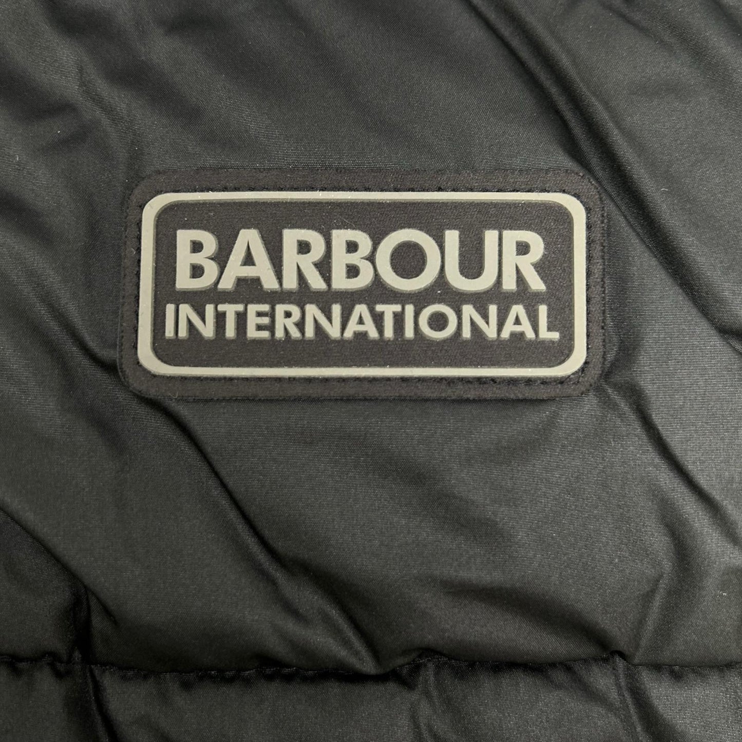 Barbour バブアー MGI0143BK11 ブラック INTERNATIONAL 中綿ダウンベスト ベスト