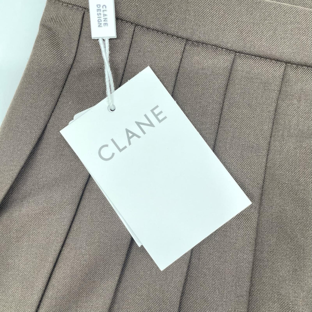 CLANE クラネ ×KIM YOU JUNG キムユジョン 11109-6123 ブラウン W FACE PLEATS SKIRT ダブルフェイスプリーツスカート スカート