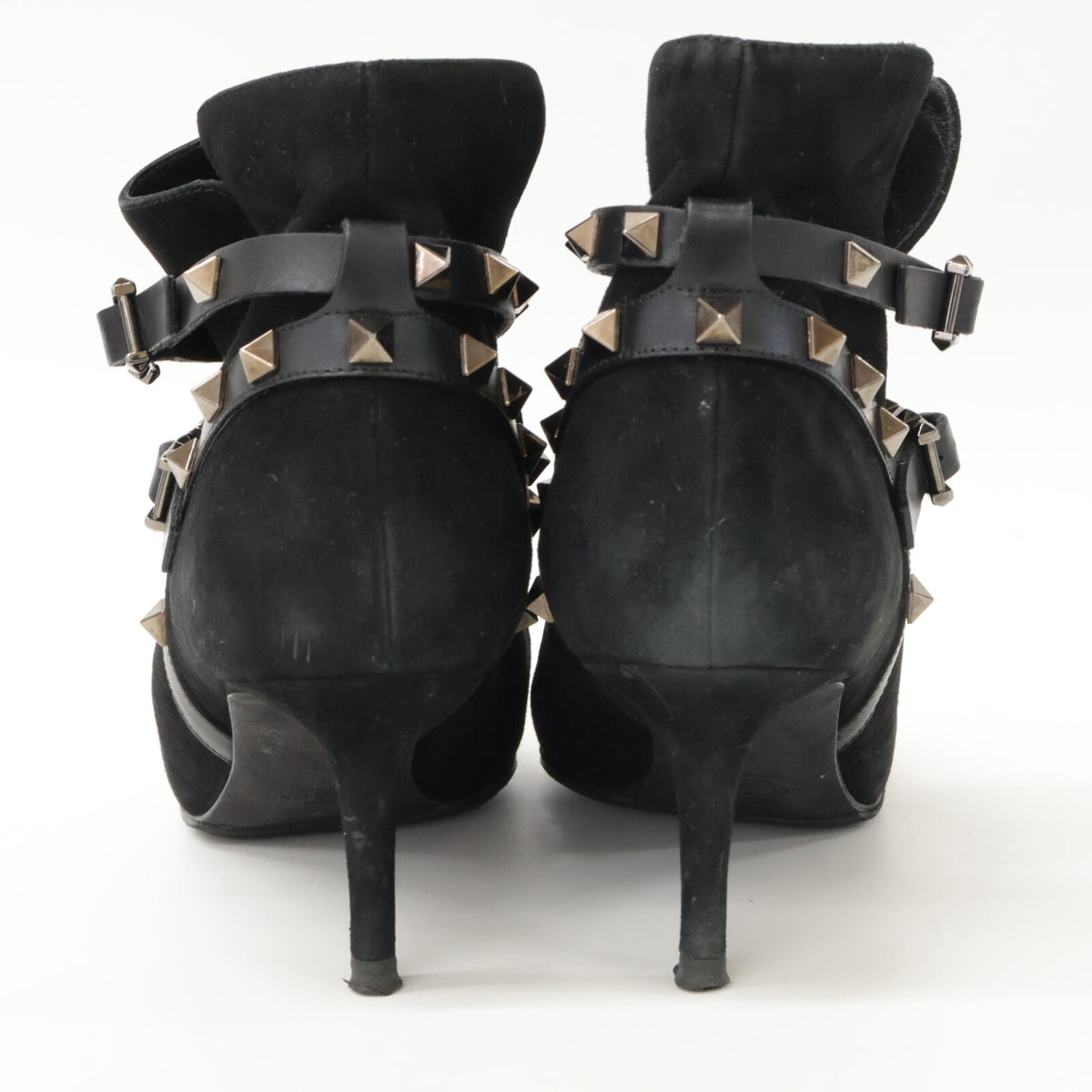 Valentino Garavani Valentino Garavani J625 2 suede studded pointed-toe heeled shoes