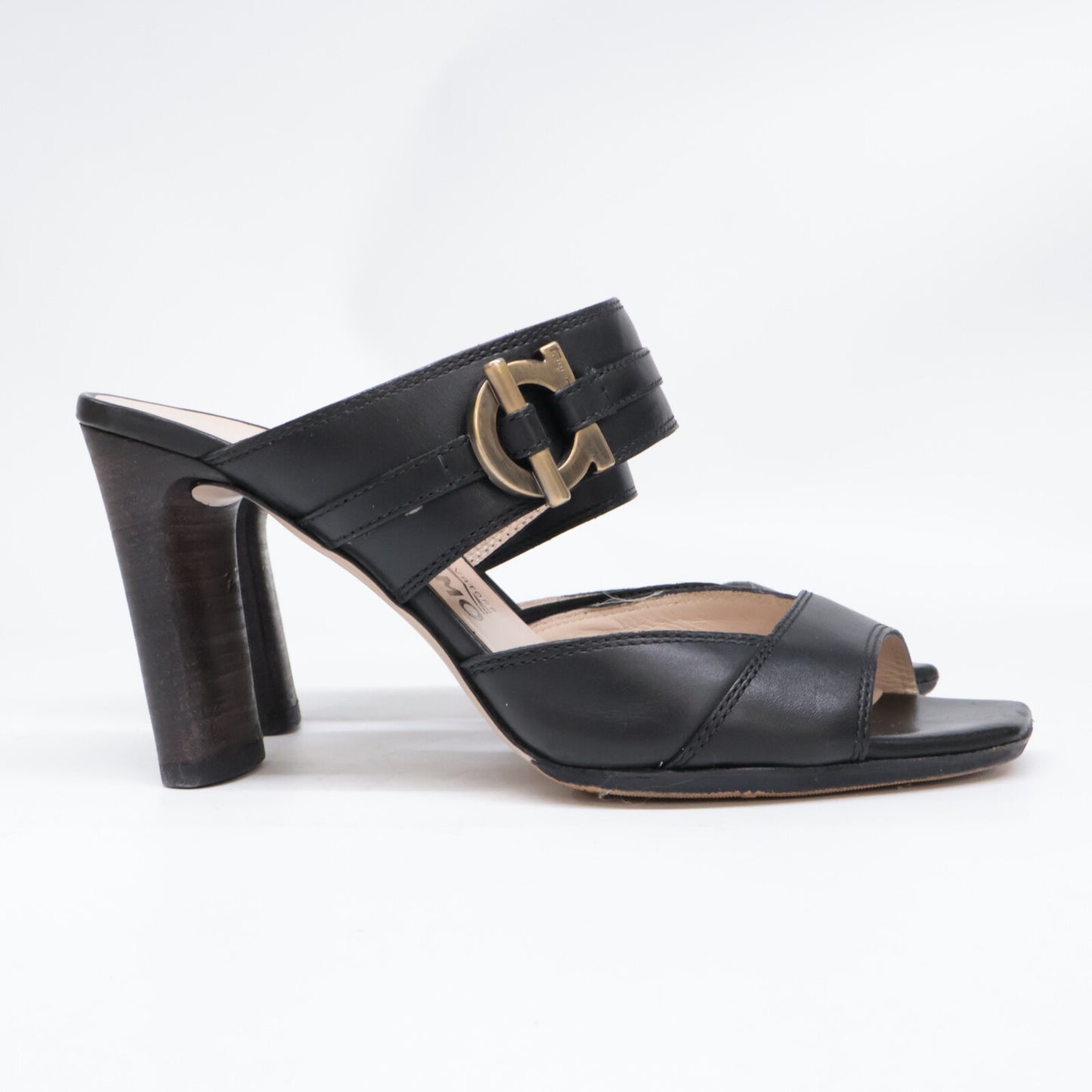 Salvatore Ferragamo DG016932 Gancini Leather Sandals