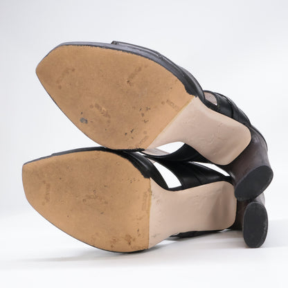 Salvatore Ferragamo DG016932 Gancini Leather Sandals
