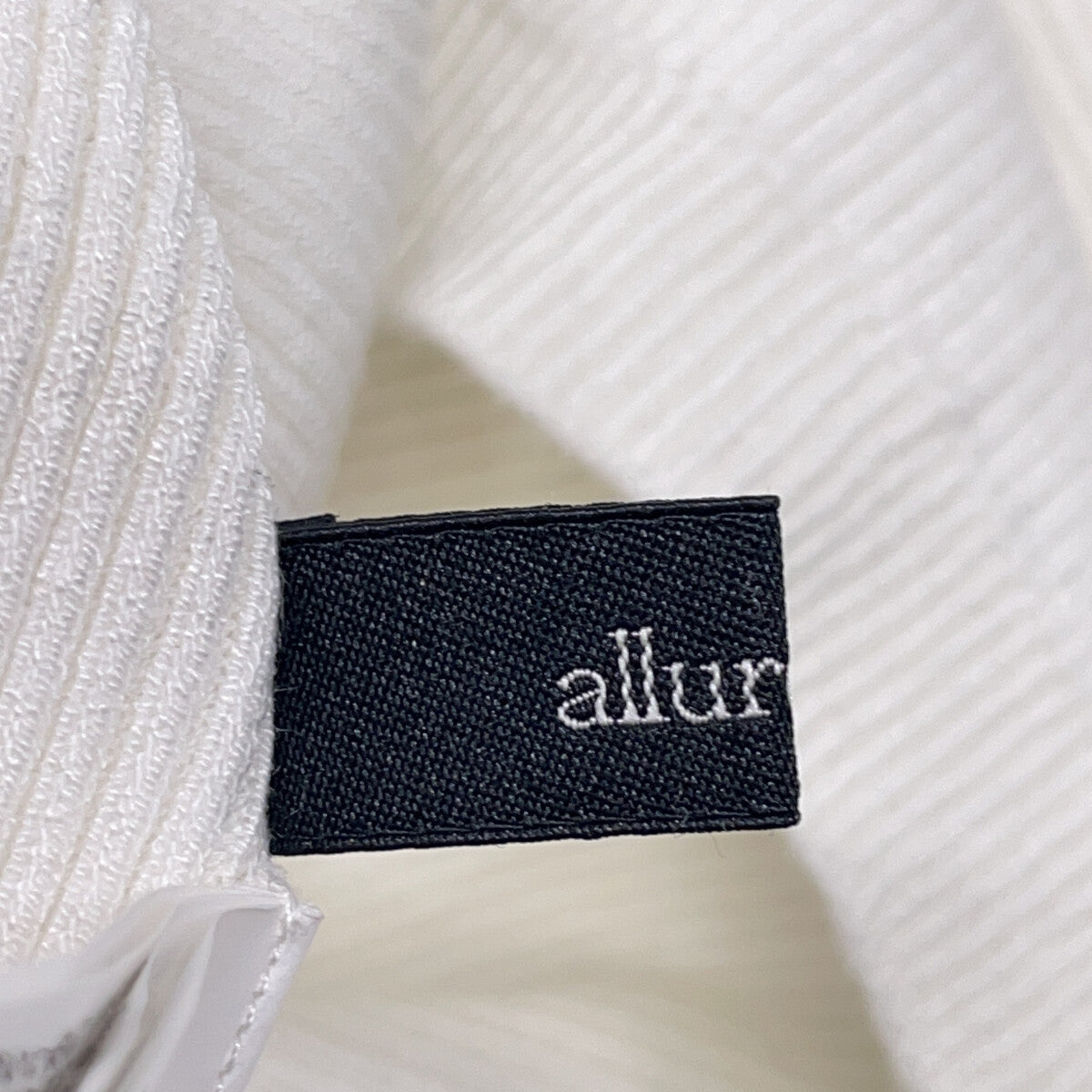 allureville 阿鲁艾维 25年 白色 拼接罗纹套头衫 上衣 2