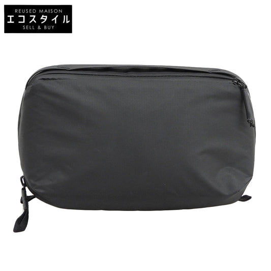Peak Design Wash Pouch Handbag for Men Black TMIAZ13F02094 Handbag - Like New