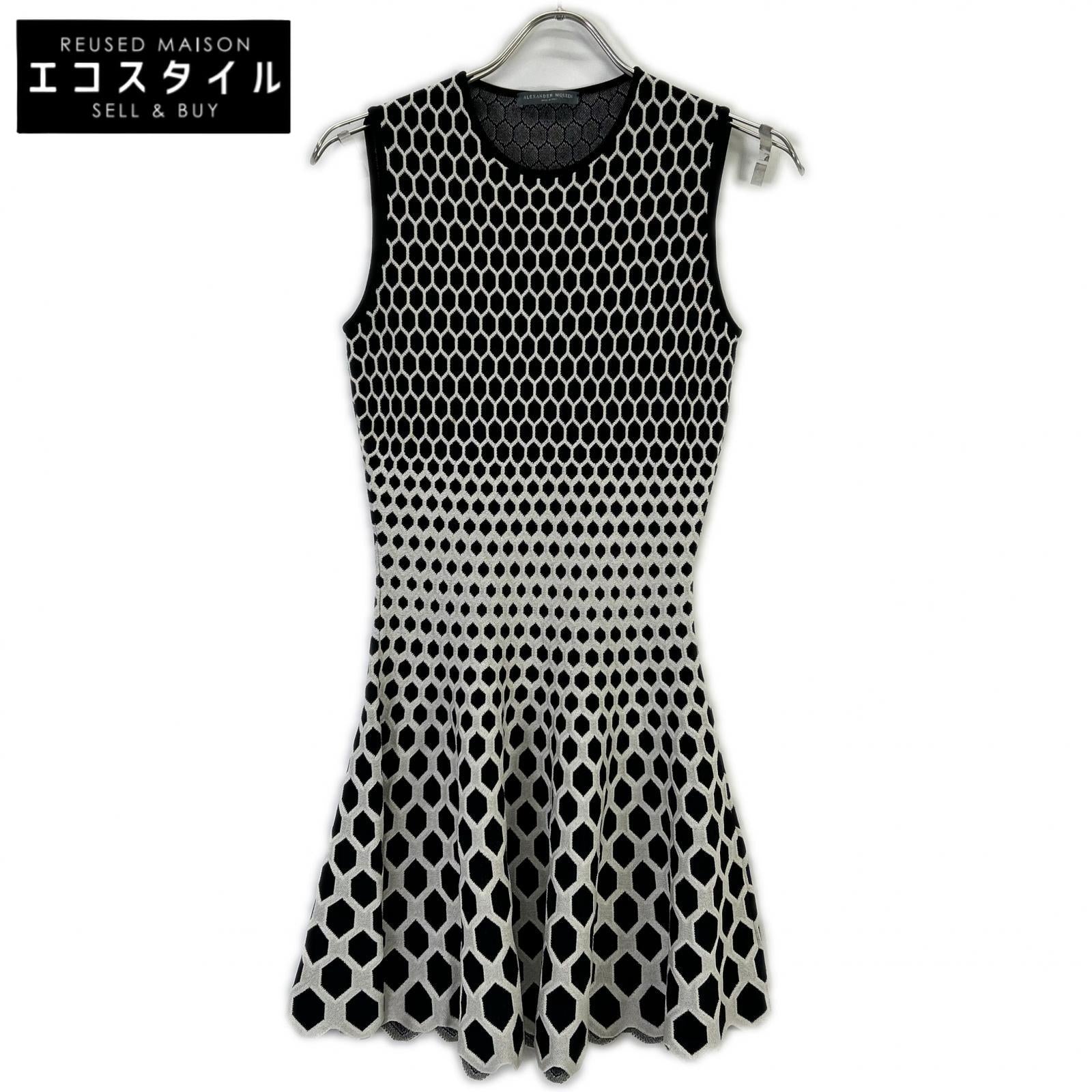 Alexander McQueen 亚历山大·麦昆 321142 Q1VNW 黑色蜂窝无袖连衣裙