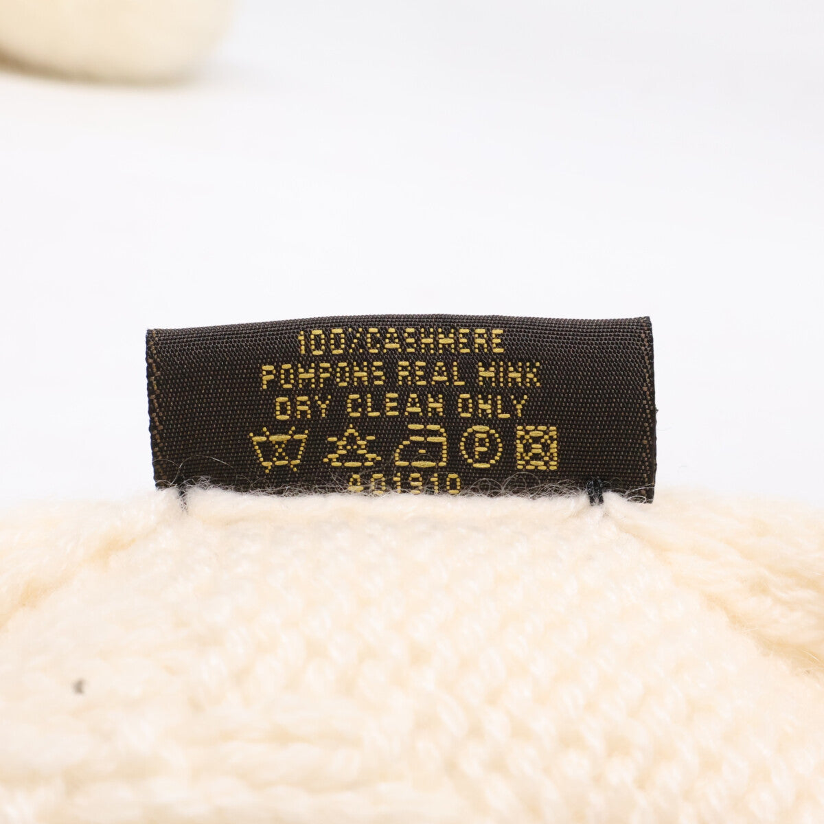 LOUIS VUITTON 【Excellent condition】 401910 mink fur pom-pom cashmere scarf
