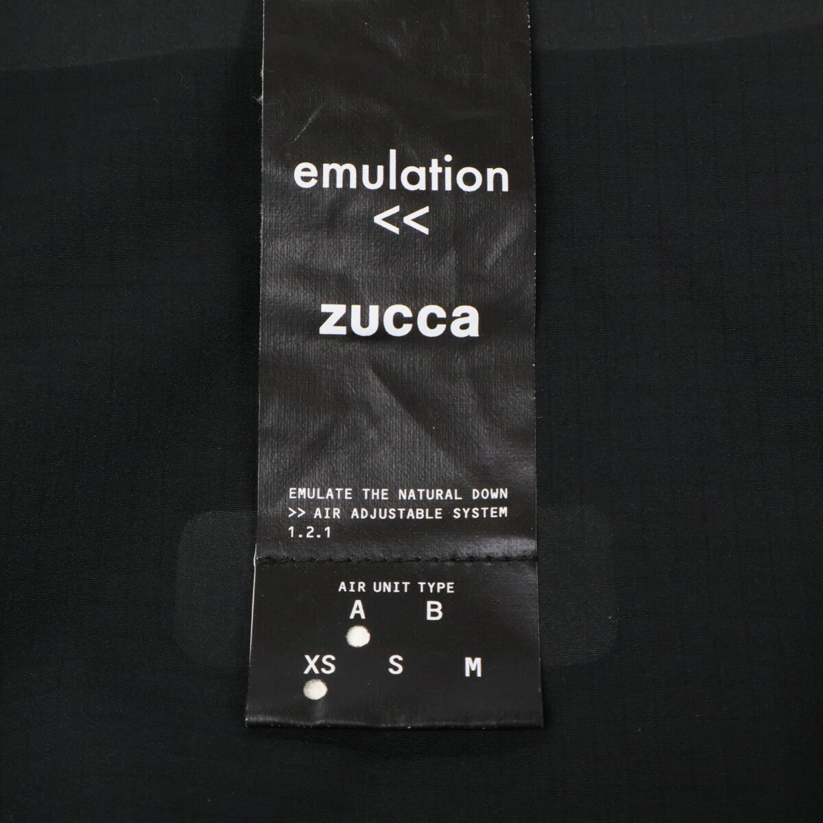 ZUCCA ズッカ ｘemulation エミュレーション【新品同様】CZ24-FA957-26 ナイロン シングル コート