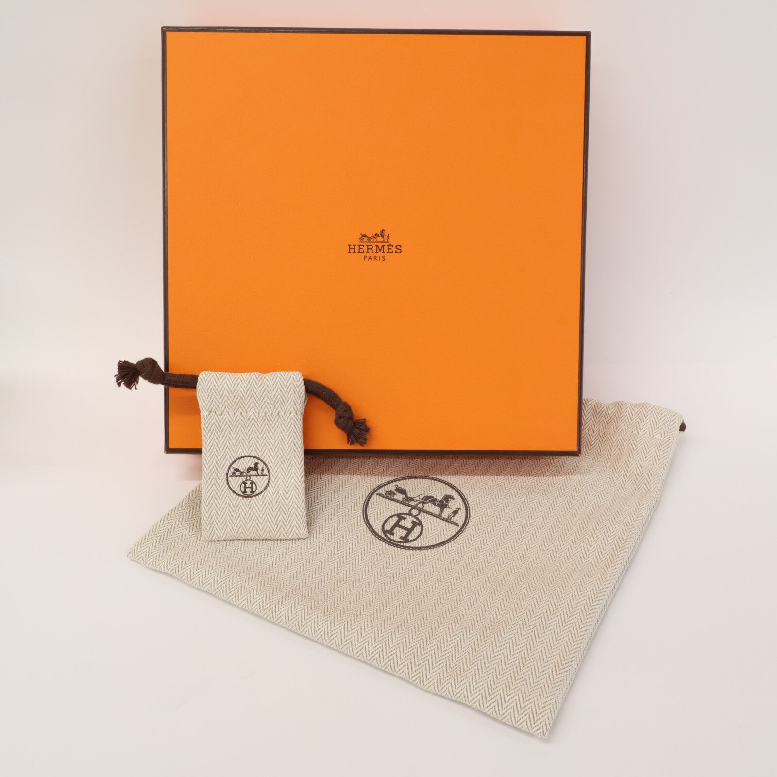 HERMES エルメス 【美品】C刻印 カデナバックル レザー ベルト