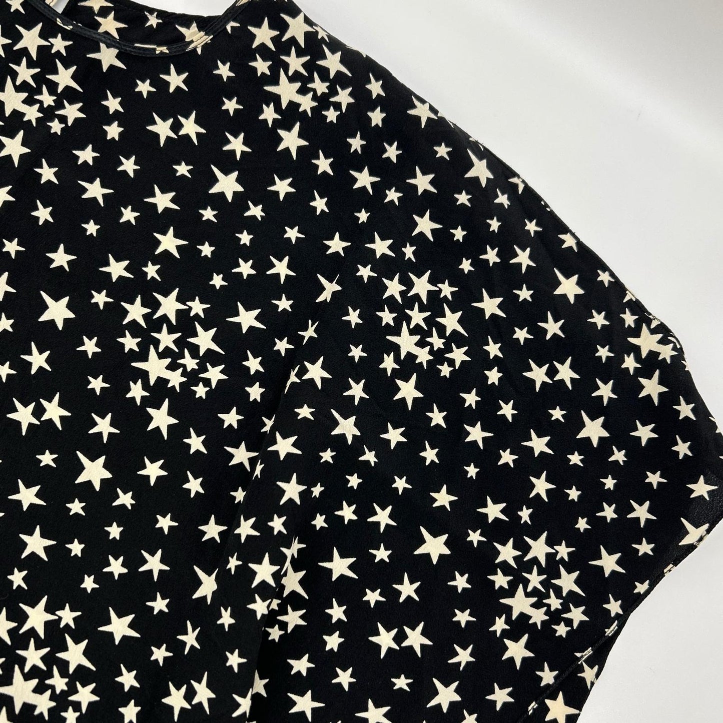 SAINT LAURENT PARIS サンローランパリ ブラック 444125 シルク スター柄 星　オープンショルダーブラウス トップス