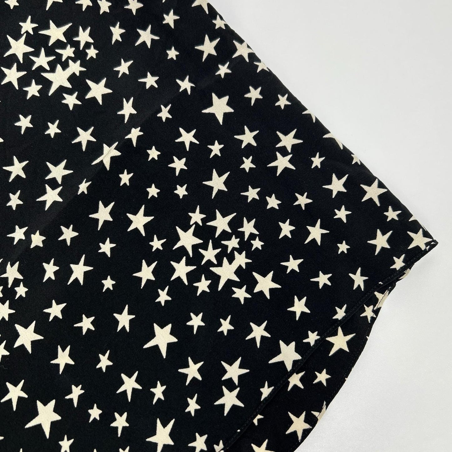 SAINT LAURENT PARIS サンローランパリ ブラック 444125 シルク スター柄 星　オープンショルダーブラウス トップス