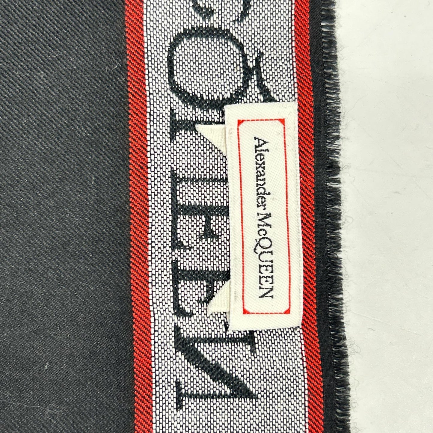 ALEXANDER McQUEEN アレキサンダーマックイーン ブラック ジャカードロゴ セルビッジスカーフ マフラー