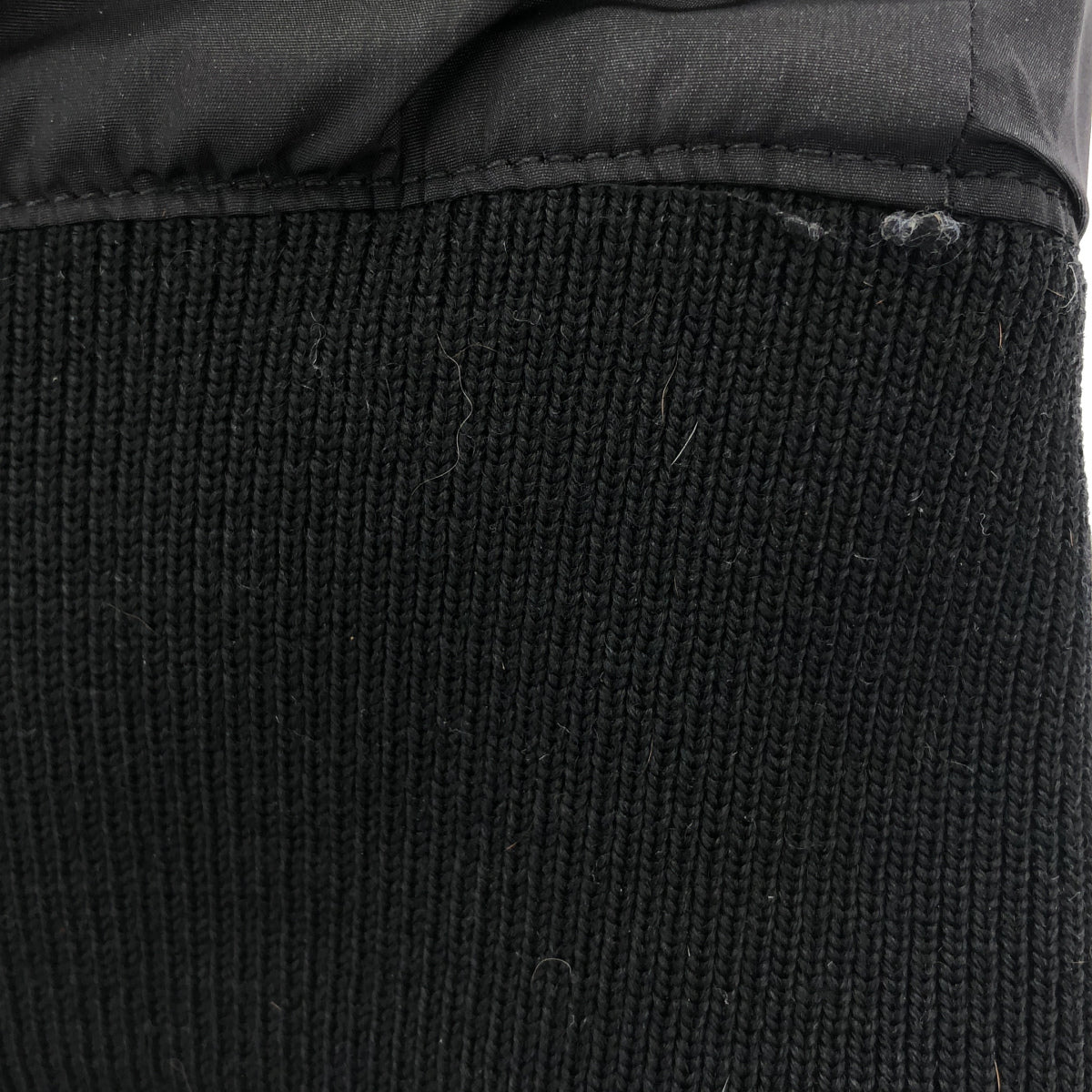 GIVENCHY ジバンシー 14A 1016 019 ブラック リバーシブル ダウンベスト トップス