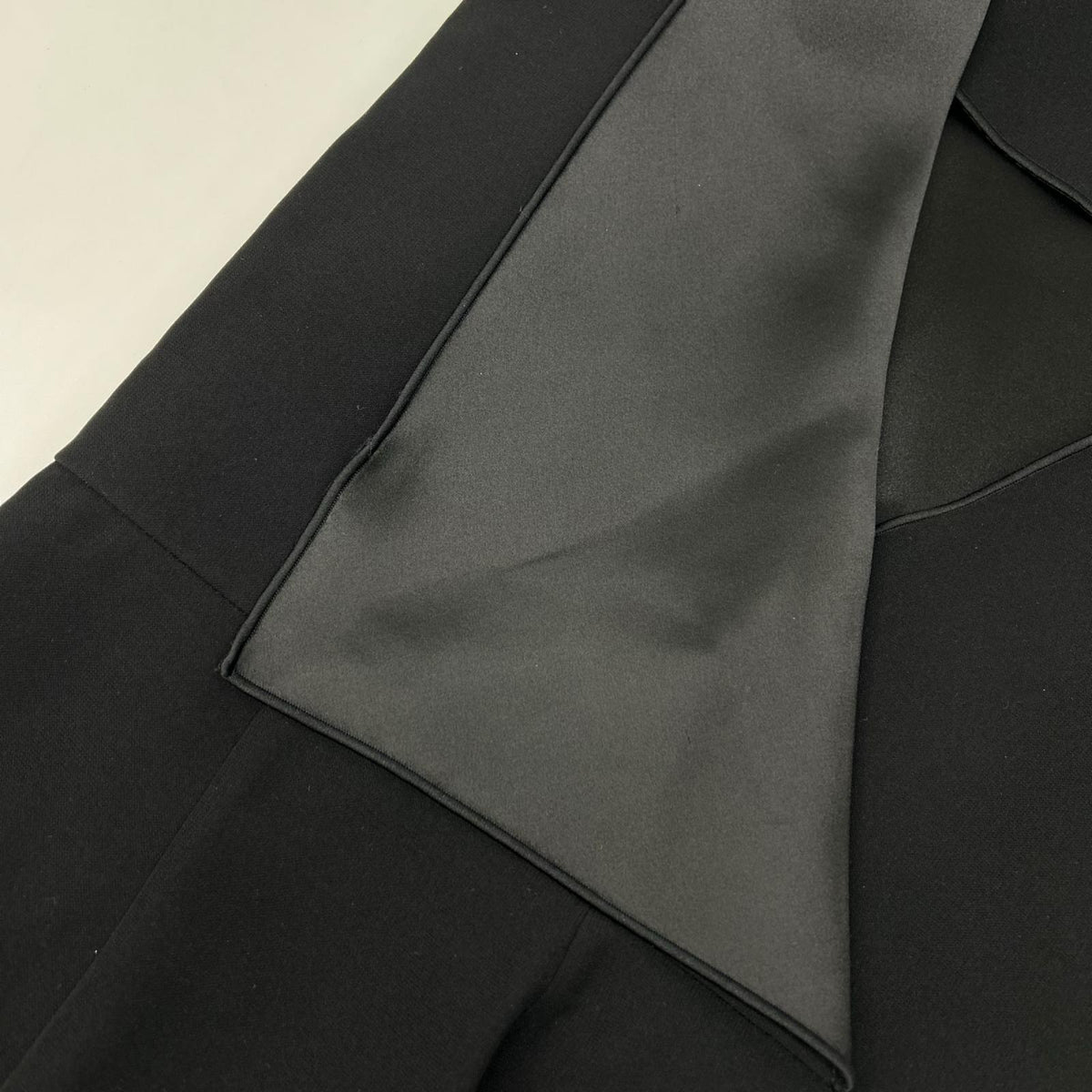 EMPORIOARMANI エンポリオアルマーニ 3H2D61 2NWAZ ブラック バックオープン サロペット オーバーオール オールインワン