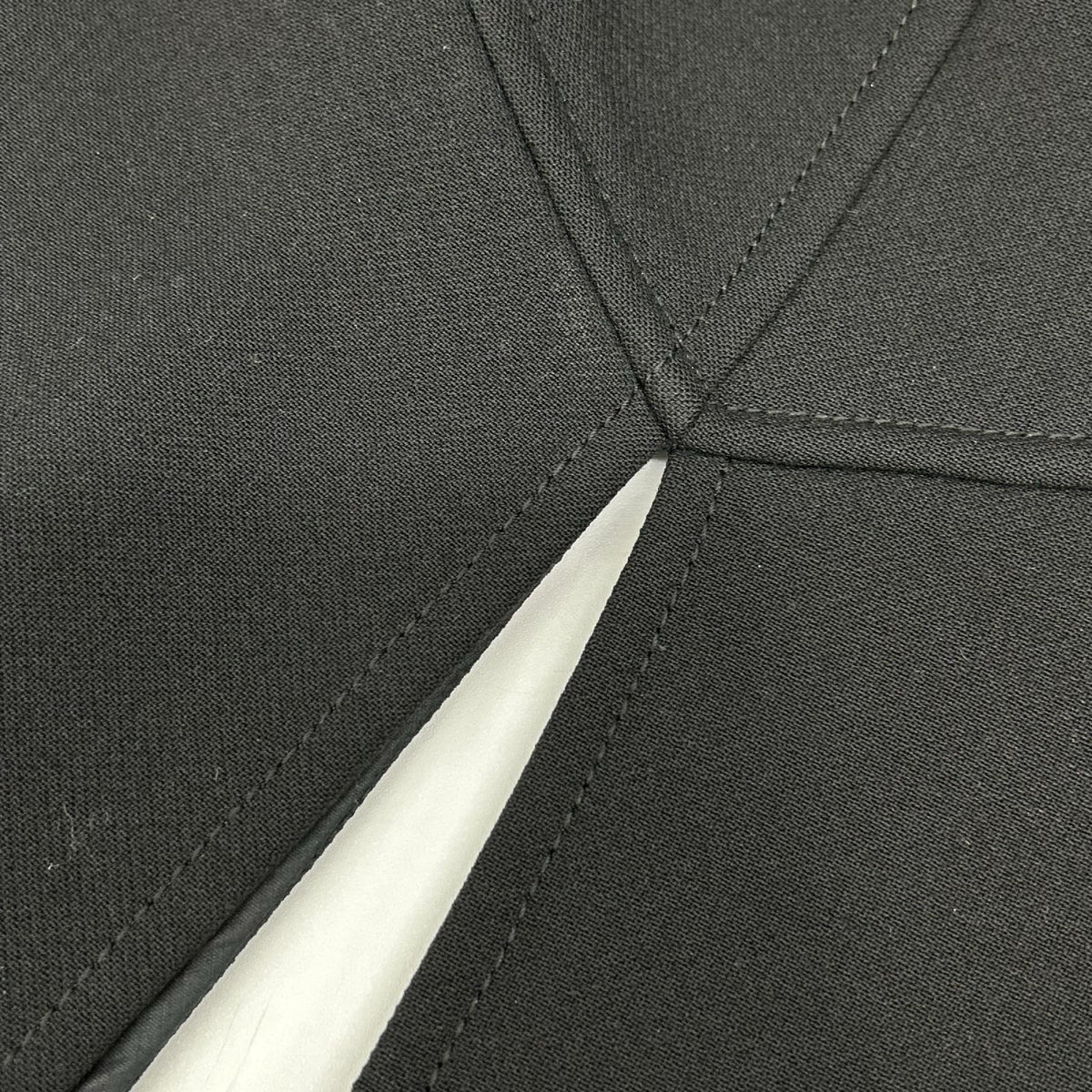 LOUIS VUITTON ルイヴィトン RW142B F6SK21UHN ブラック ウール サイドジップ スカート スカート