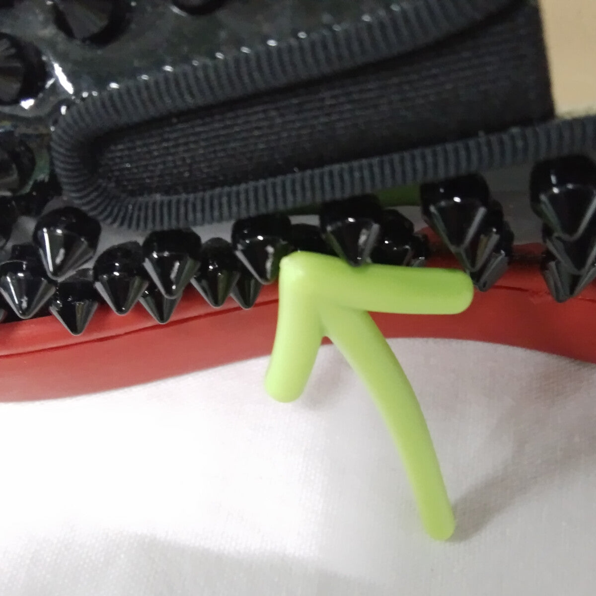 Christian Louboutin 克里斯提·鲁布托 专利漆皮铆钉休闲鞋 男士 黑色 41 鞋子